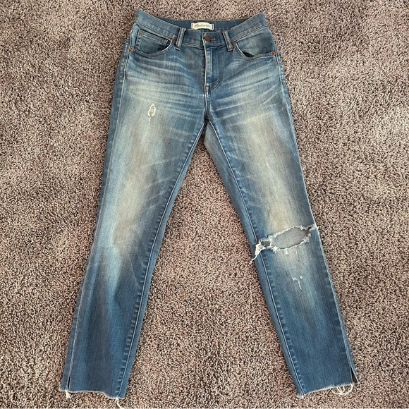 Madewell Denim - Madewell 9” High Riser Skinny Size 25 distressed ankle jeans